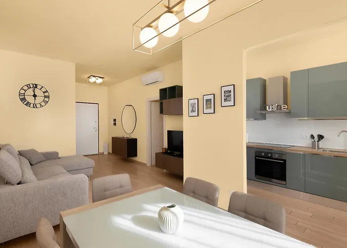 Apartment Roped Tower