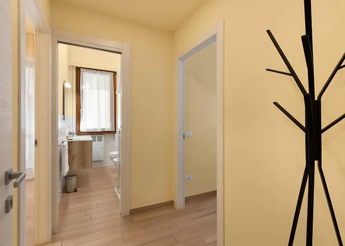 Apartment Roped Tower