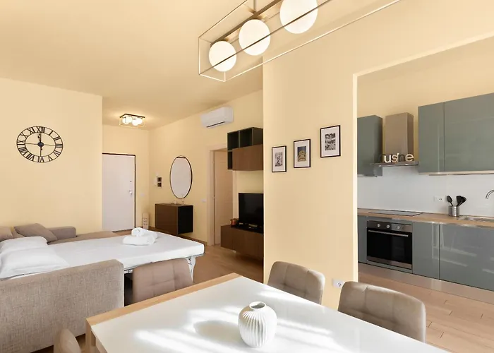 Roped Tower Apartment Pisa